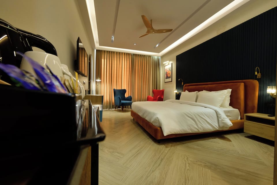Superior Double Room, City View | In-room safe, blackout drapes, soundproofing, iron/ironing board