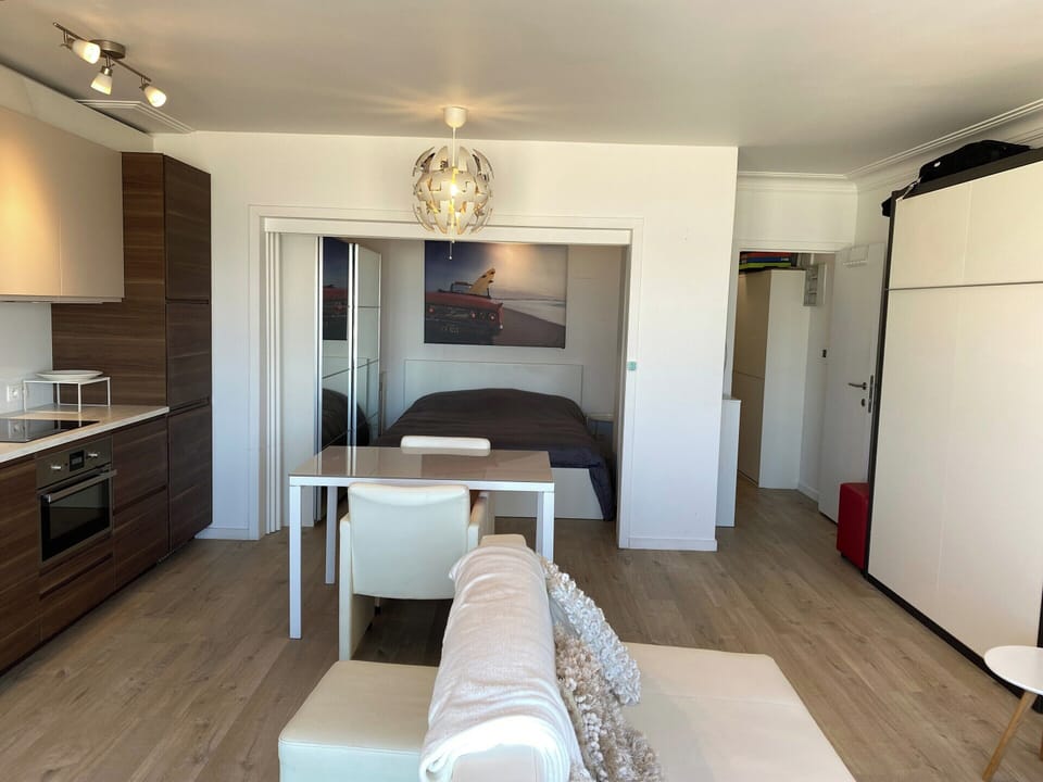 Apartment | Dining