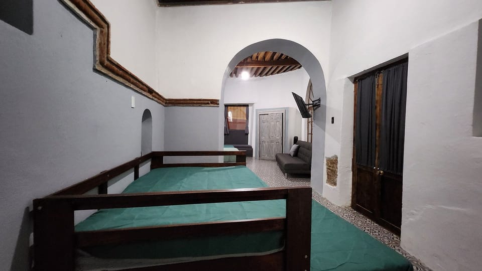 Suite | Interior
