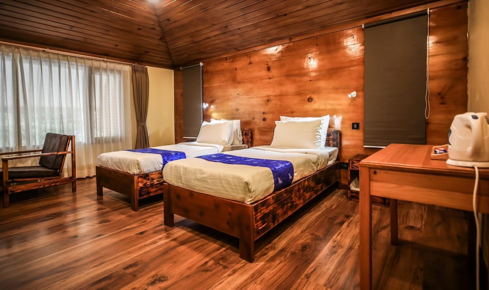 Deluxe Double or Twin Room, Balcony, Mountain View | Hypo-allergenic bedding available, down comforters