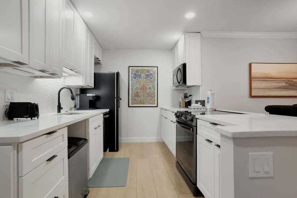 Villa, Multiple Beds, Patio, Garden View (868 Ketch Court) | Private kitchen | Coffee/tea maker