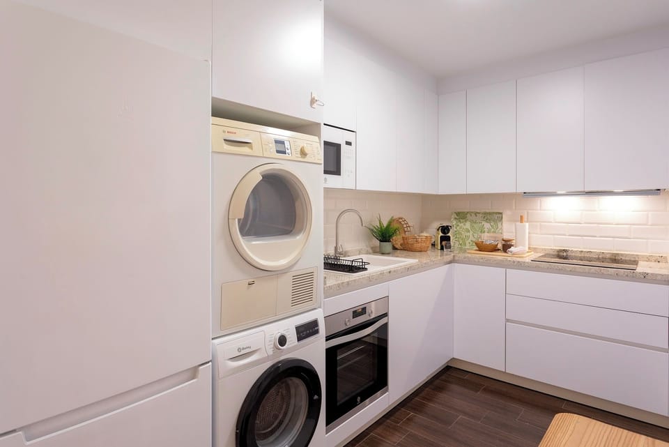 Apartment (2 Bedrooms) | Private kitchen | Fridge, microwave, oven, dishwasher
