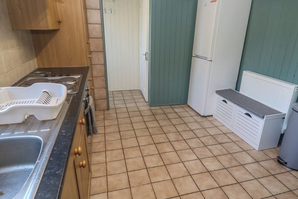 Fridge, microwave, dishwasher, toaster