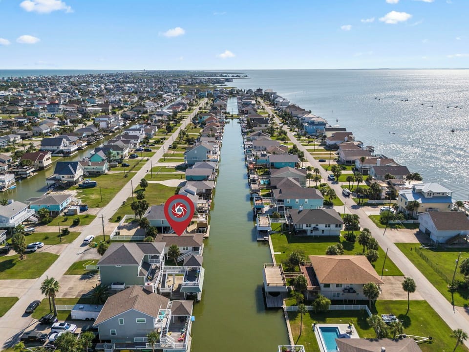 Arial View of the home on the canal