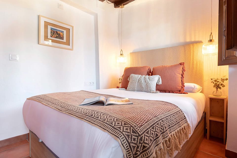 Apartment (2 Bedrooms) | 2 bedrooms, iron/ironing board, free WiFi, bed sheets