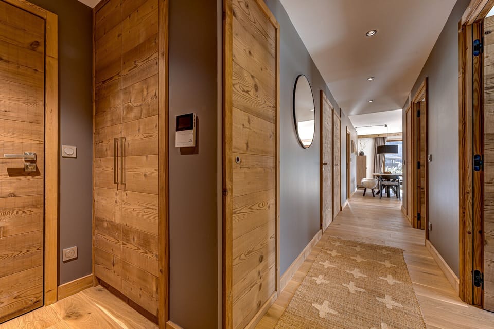 Bedrooms and bathroom off the hallway