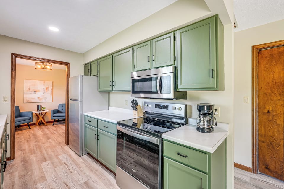House (3 Bedrooms) | Interior