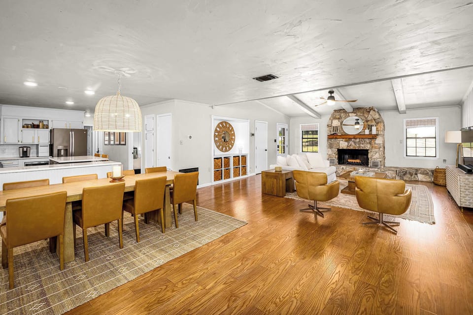 Bright open layout with room for everyone to relax.