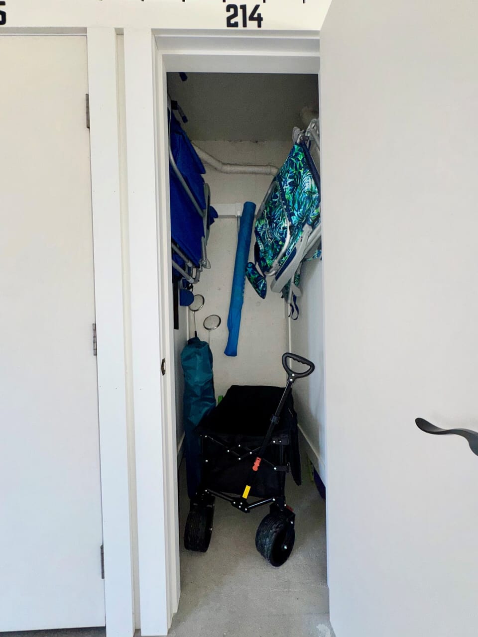 BEACH STORAGE