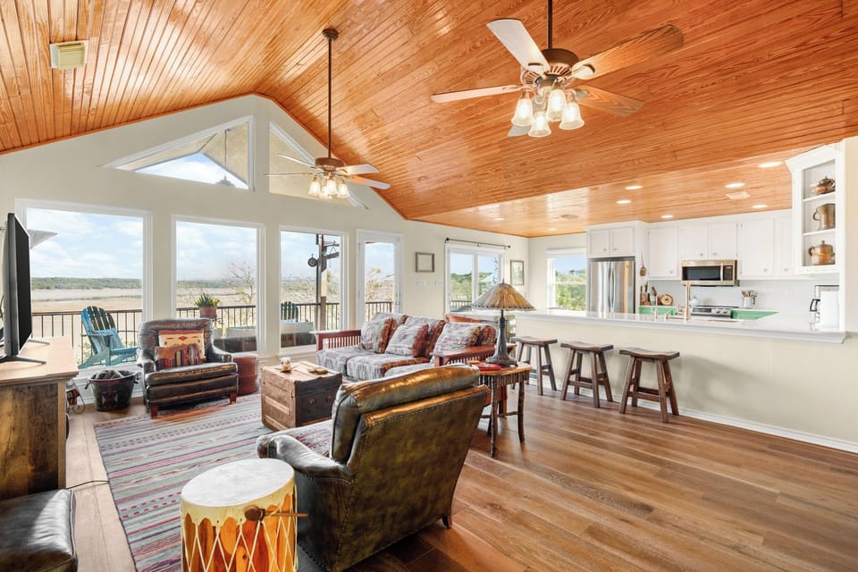 House, Multiple Beds, Patio (J-Bar-J Lodge 8) | Living area | 42-inch flat-screen TV with digital channels
