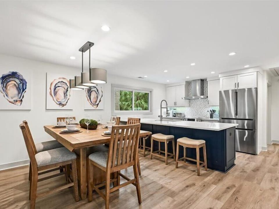 Dining Room and Kitchen