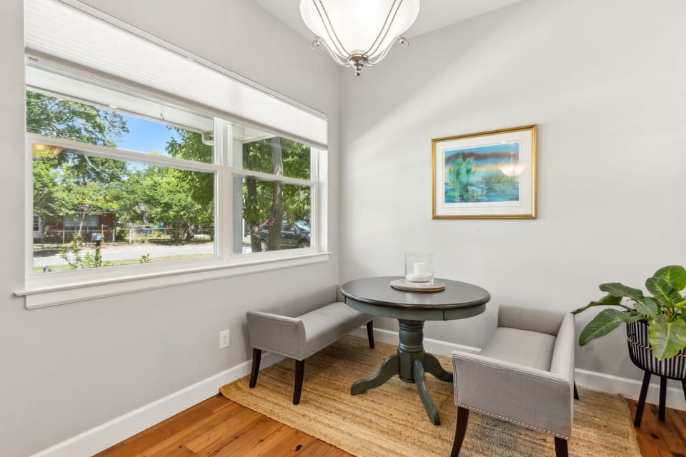 810 S 7th St - Dining Area