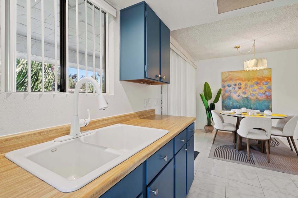 Condo, 1 King Bed with Sofa bed, Balcony, Pool View (Sunset Palmar) | Private kitchen | Coffee/tea maker, fridge, microwave, oven