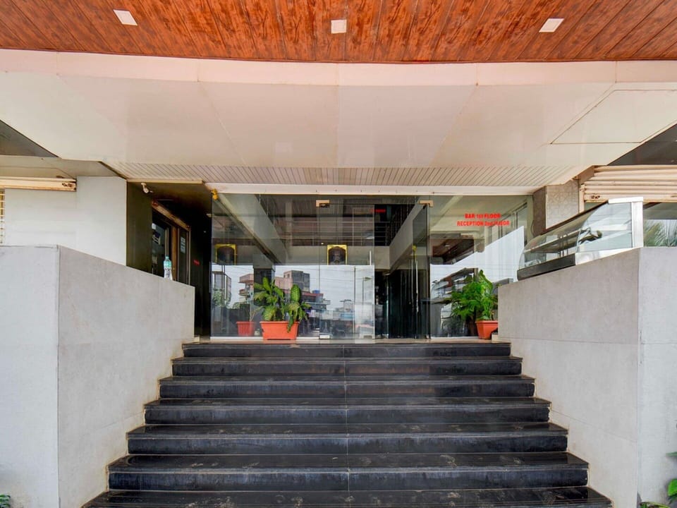House | Reception