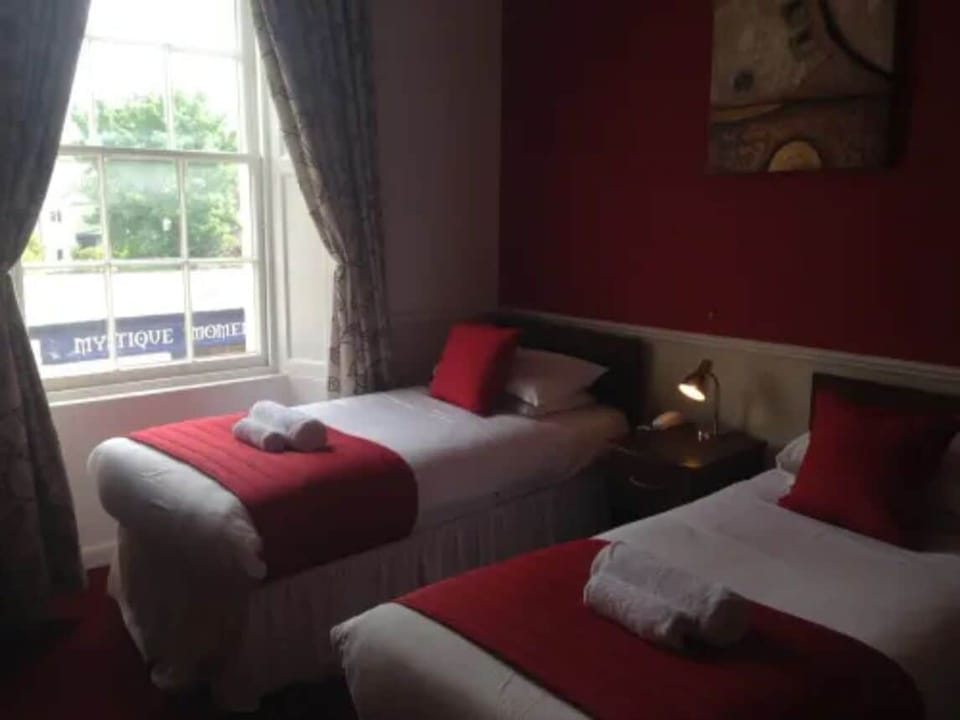 Twin Room | Iron/ironing board, free WiFi