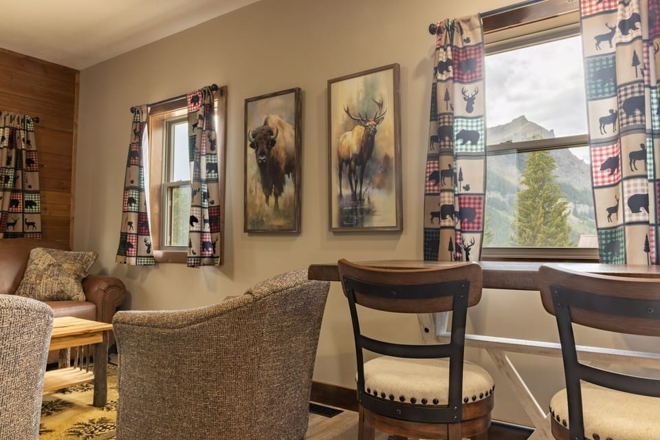 Living Room / Dining Area