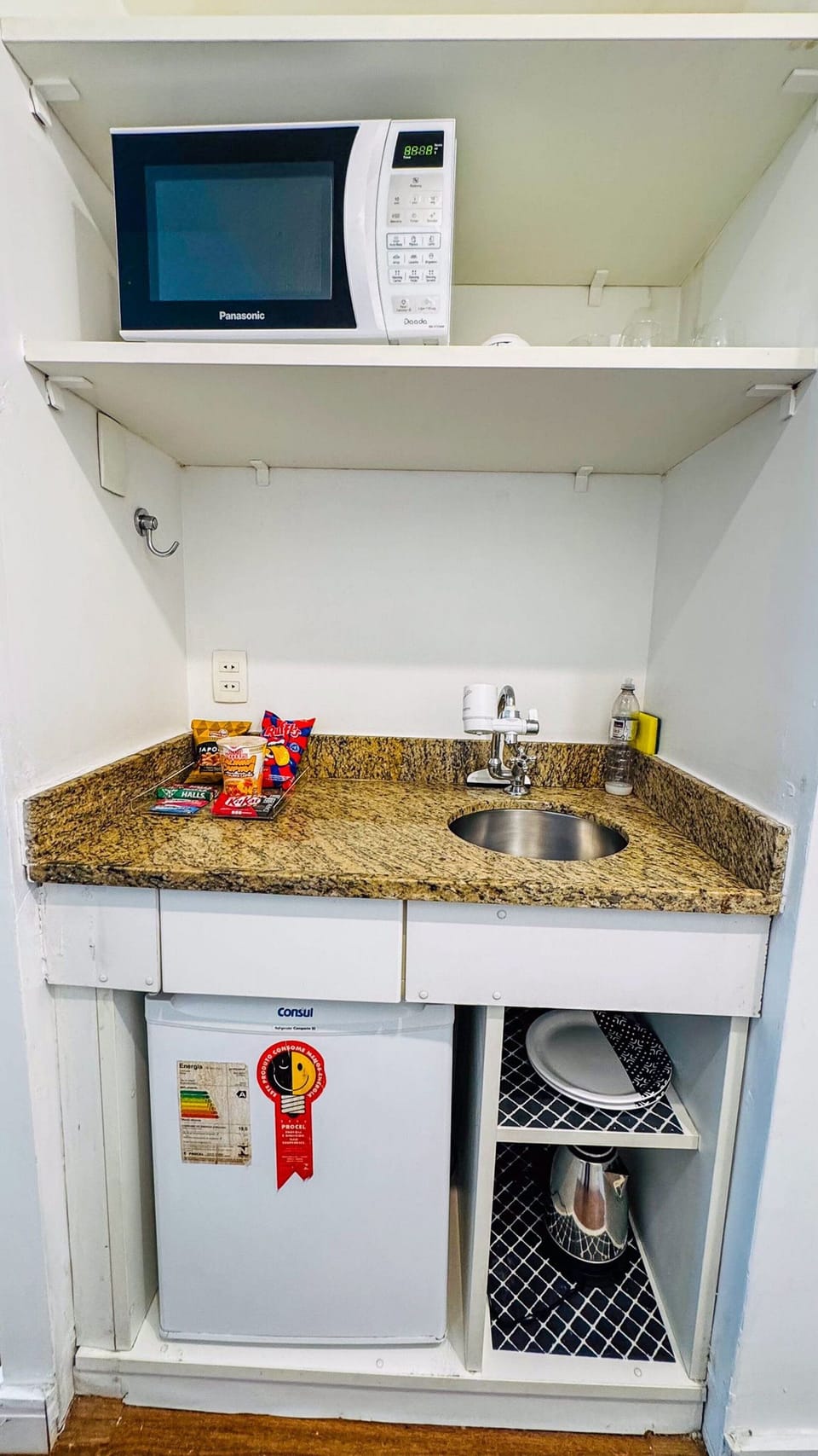 Deluxe Suite | Private kitchen | Espresso maker