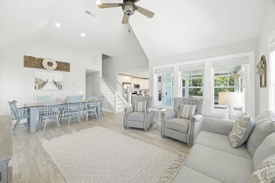 Mid-Level Living Room