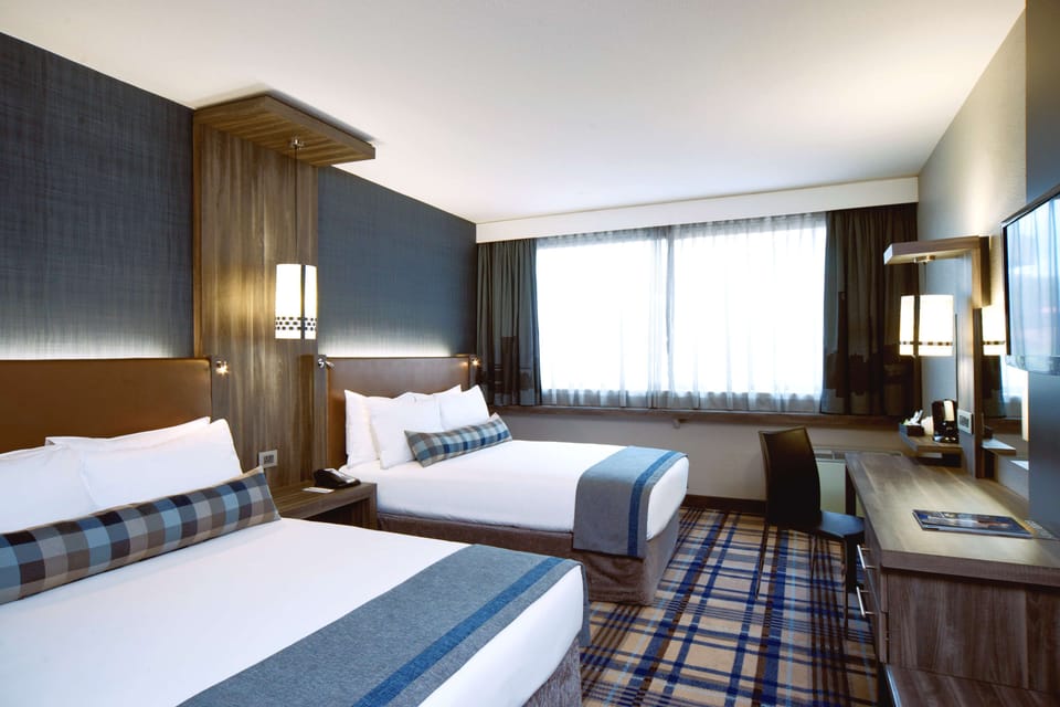 In-room safe, desk, laptop workspace, soundproofing