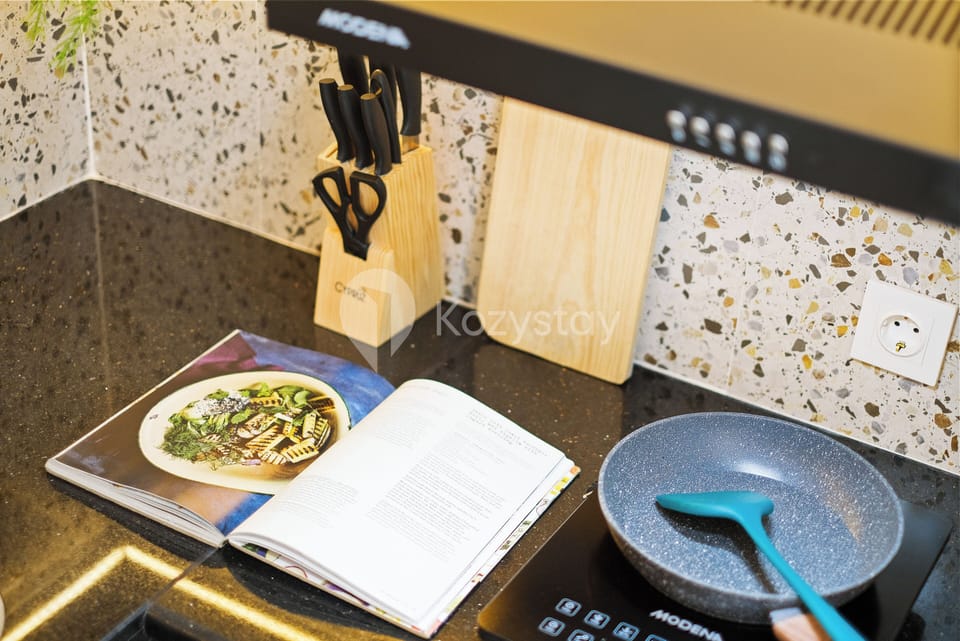 Apartment, 2 Bedrooms, City View | Private kitchen | Full-size fridge, microwave, stovetop, rice cooker
