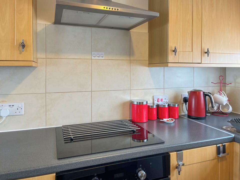 Kitchen | Rosie&rsquo;s Cottage, Bridlington