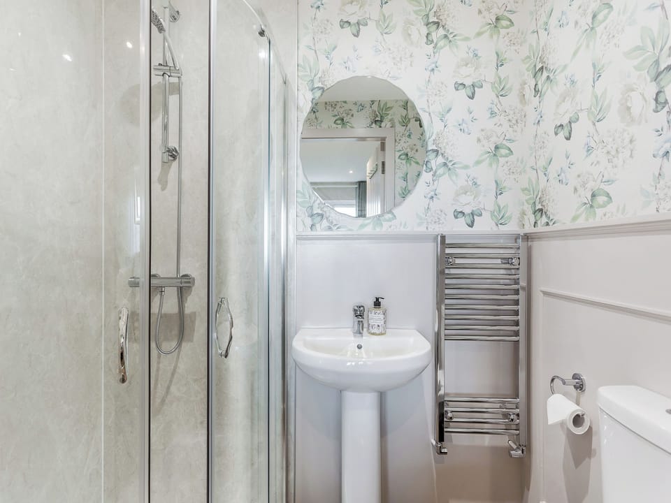 Bathroom | Sea Breezes, Balintore