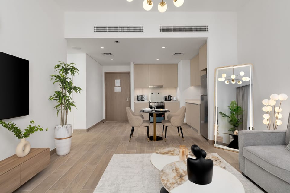 Charming urban holiday rental near Dubai Creek Beach with amazing facilities