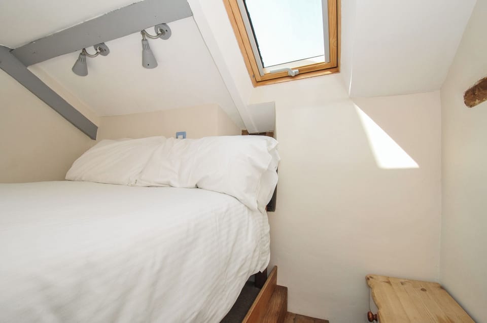 1 bedroom, individually decorated, individually furnished, free WiFi
