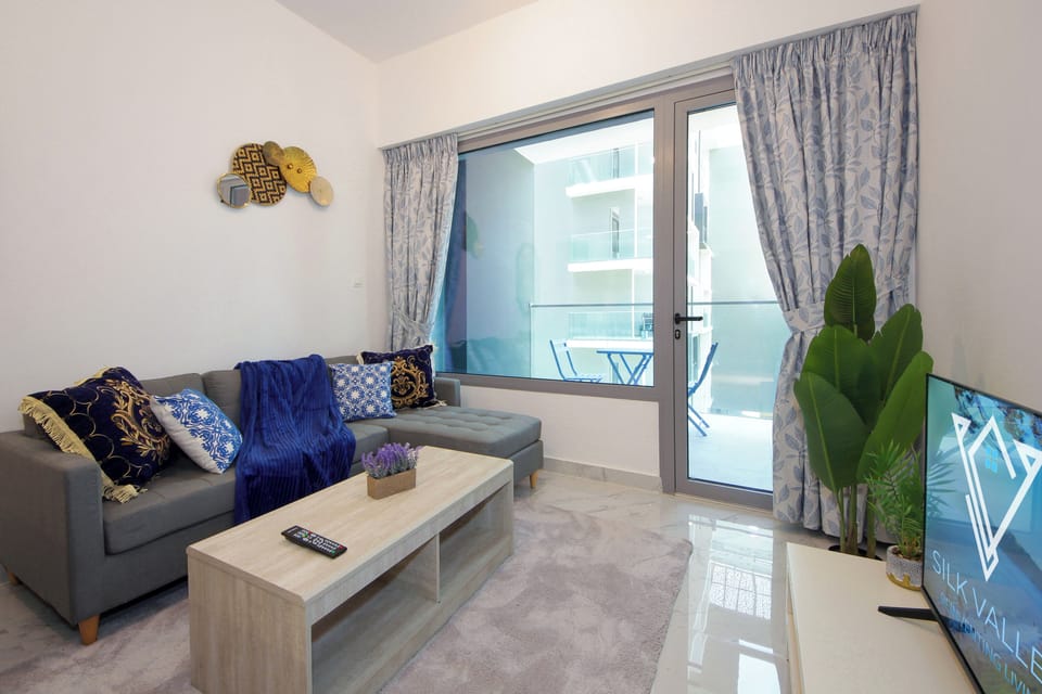 Apartment, Pool View | Living area