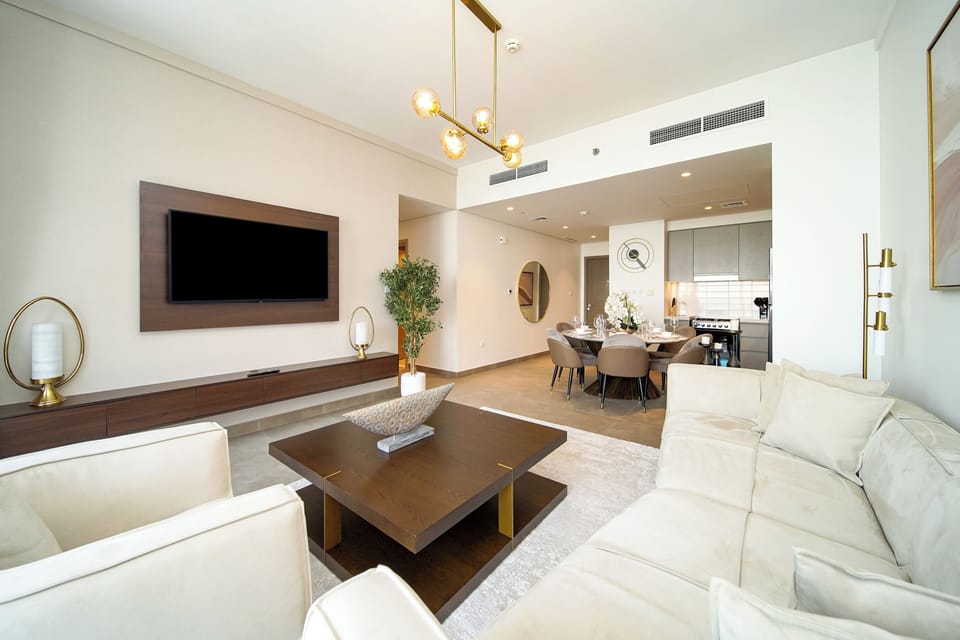 Exclusive Apartment, Balcony, Bay View | Living room | 55-inch Smart TV with digital channels