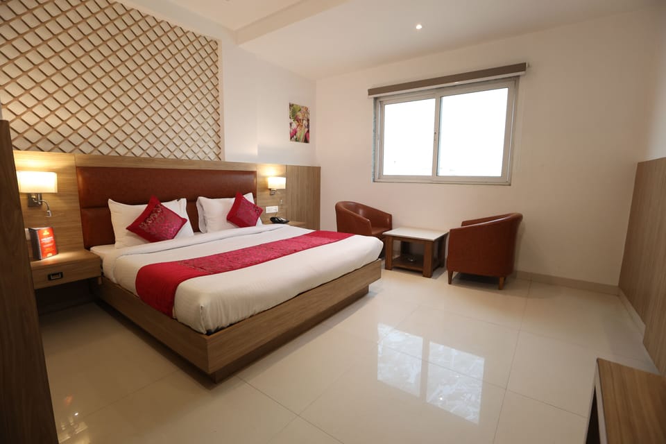 Executive Double Room, City View | Egyptian cotton sheets, premium bedding, down comforters