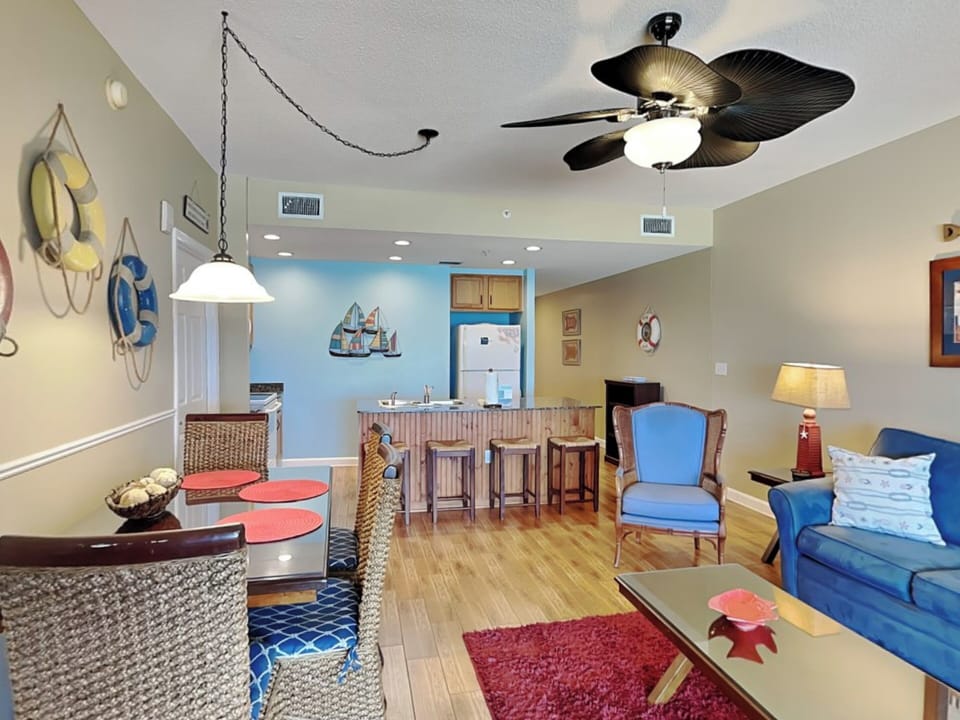 Living Area - Open Floor Plan