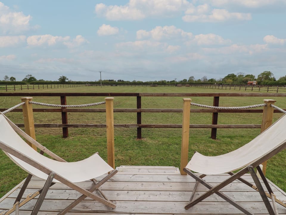Cottage | Property grounds