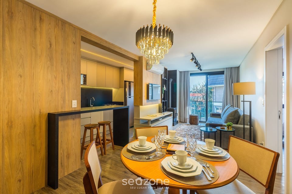 Basic Apartment | Dining