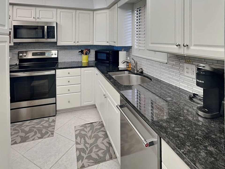 Fully Equipped Kitchen with Stainless Steel Appliances