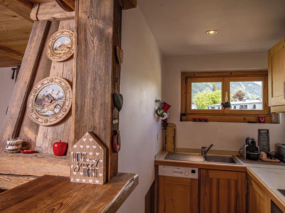 Fully equipped kitchen