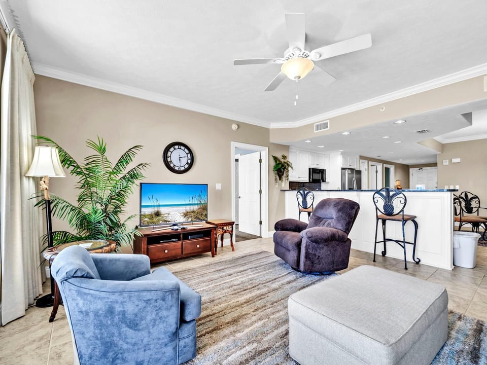 Condo, Multiple Beds (Treasure Island 605) | Living area