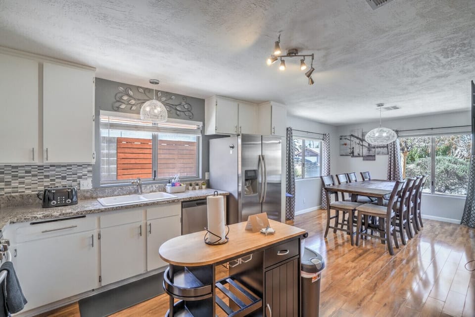 Full Kitchen