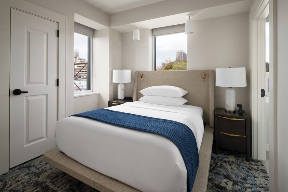 Egyptian cotton sheets, premium bedding, free WiFi, bed sheets
