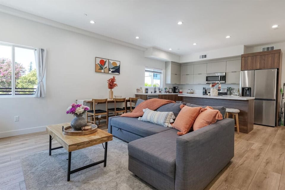 Open floor plan.