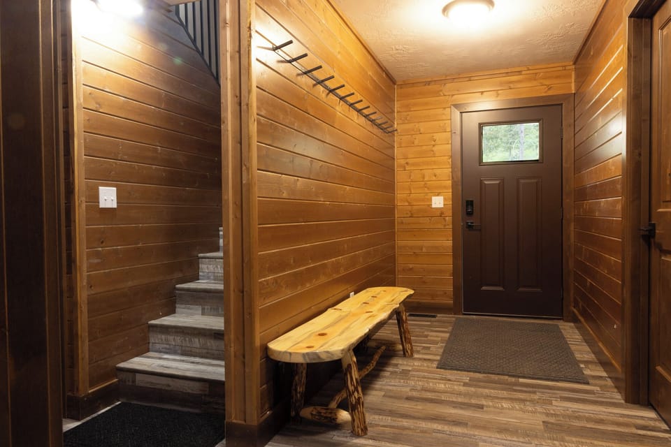 Entrance & Stairway