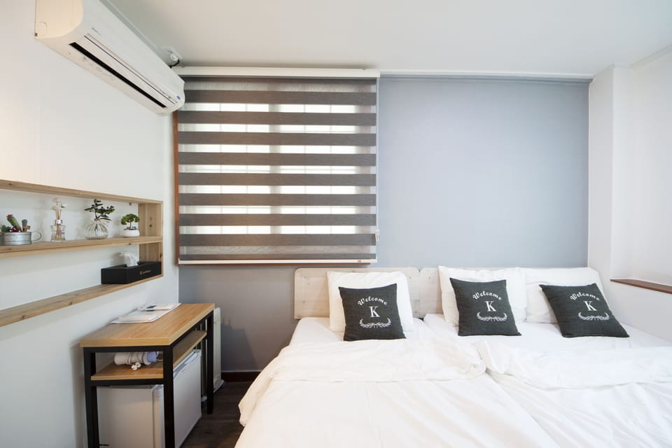 Standard Triple Room, Multiple Beds | Free WiFi, bed sheets