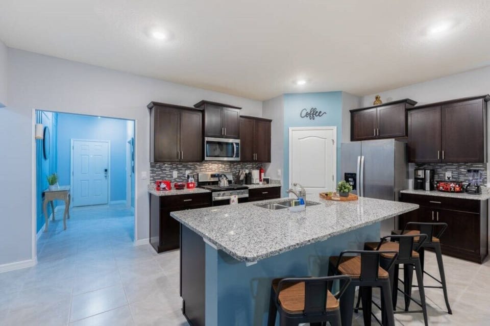 4 bar stools to sit at the kitchen island and enjoy family time together as you cook and eat.
