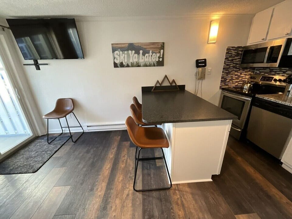 Kitchen and bar seating