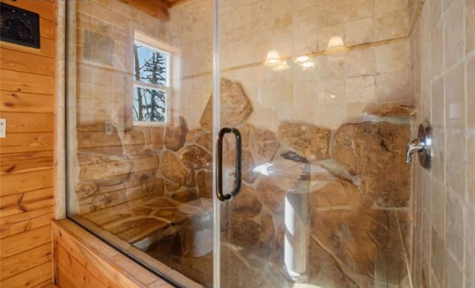 Standard Cabin, Mountain View | Bathroom