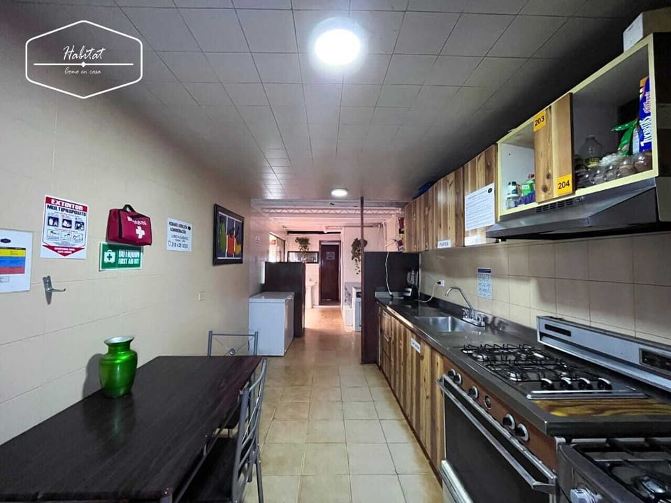 Microwave, stovetop, cookware/dishes/utensils