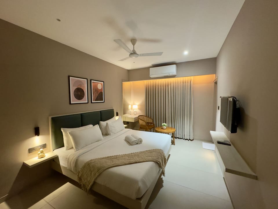 Executive Double Room | Soundproofing, free WiFi, bed sheets