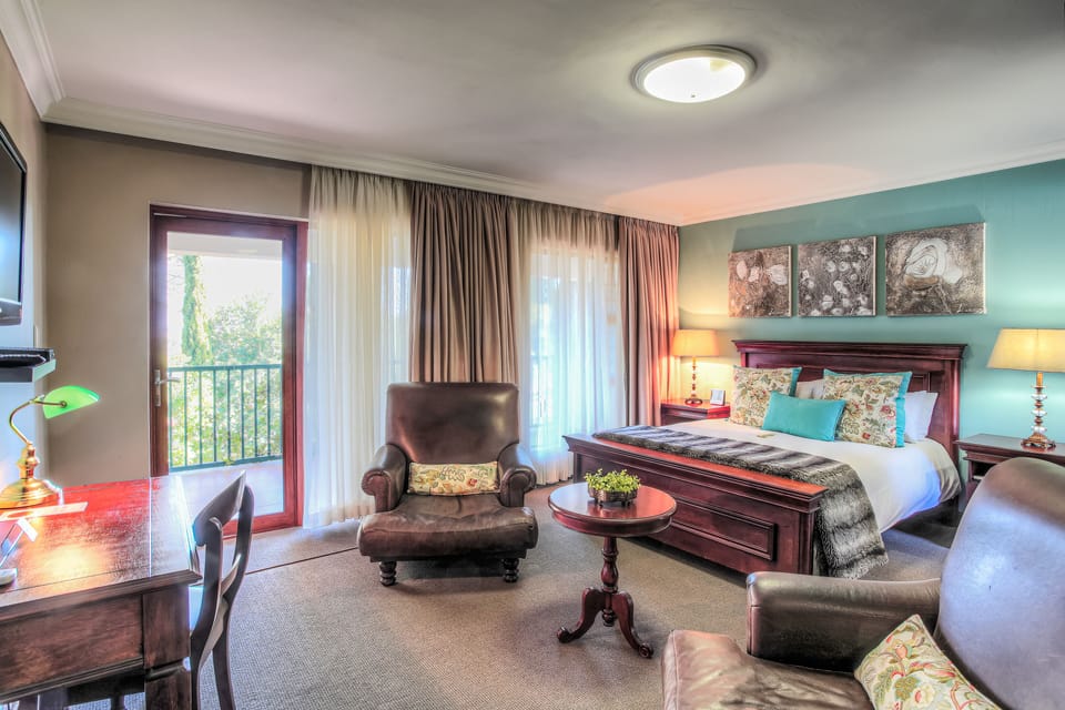 Executive Studio | Premium bedding, minibar, in-room safe, desk