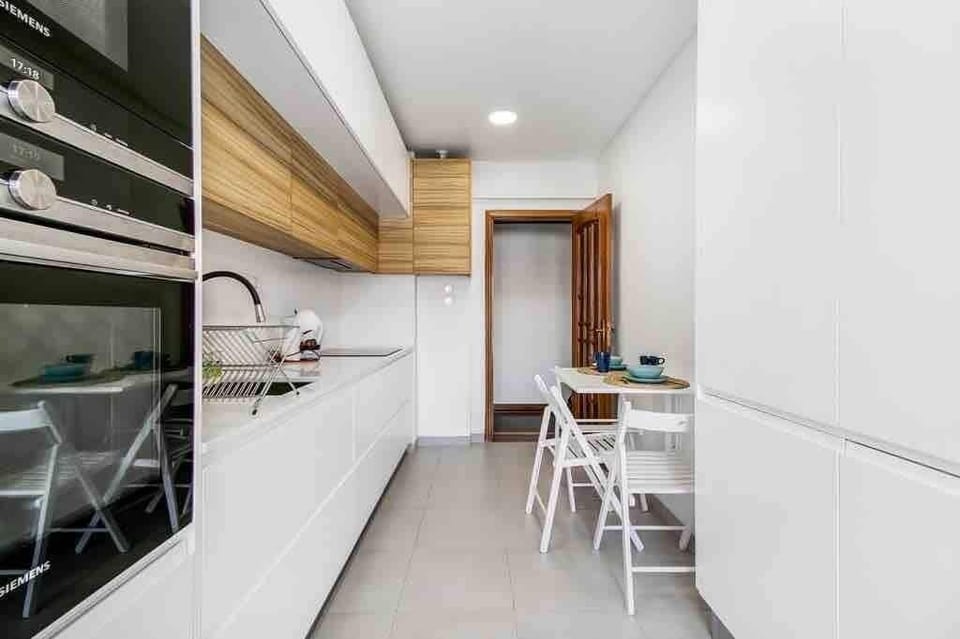 Modern & fully equipped kitchen