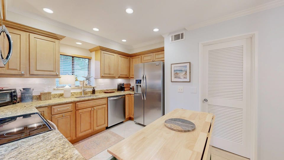 Fully Stocked Kitchen